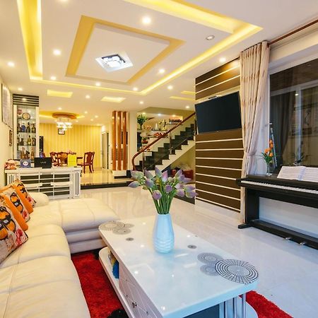 Nu Ni Homestay Хойан Экстерьер фото