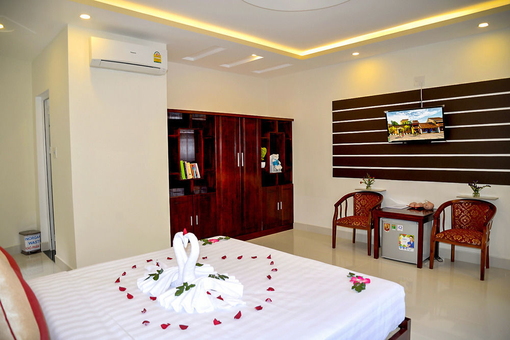 Nu Ni Homestay Хойан Экстерьер фото